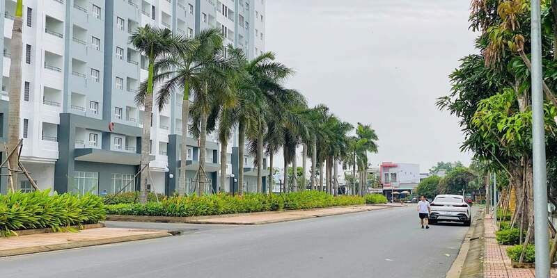 Conic Boulevard 20